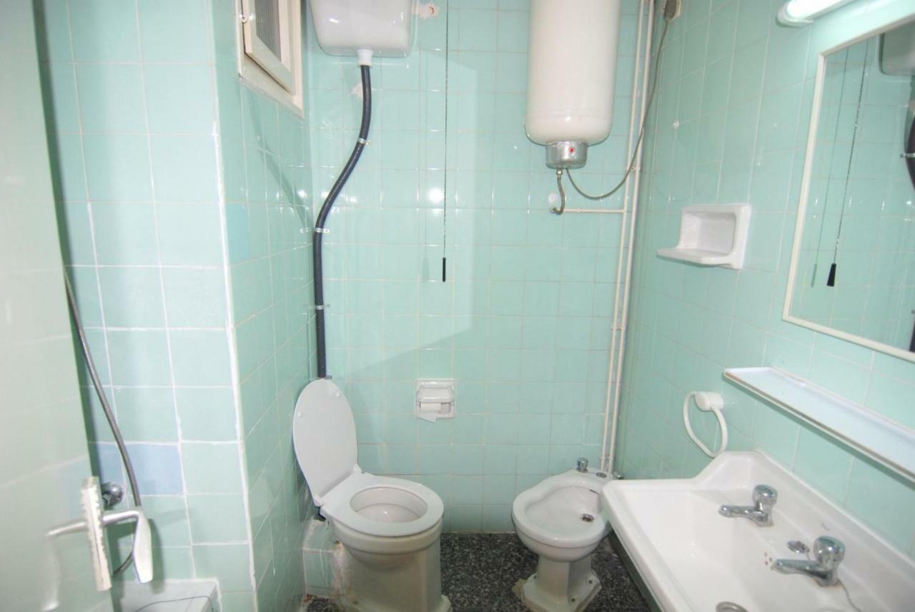 Aries Basic Apartment Salou Bagian luar foto