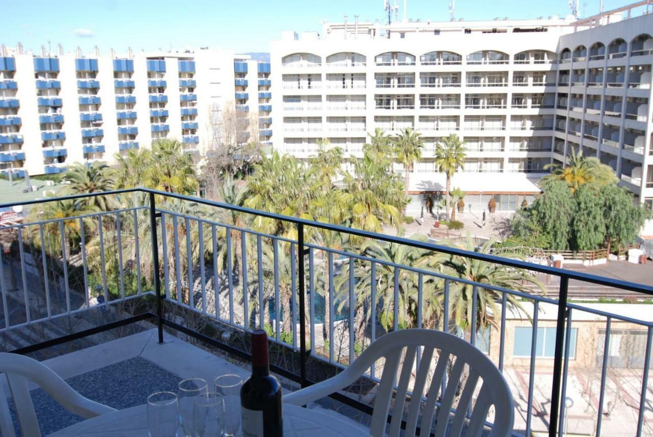 Aries Basic Apartment Salou Bagian luar foto