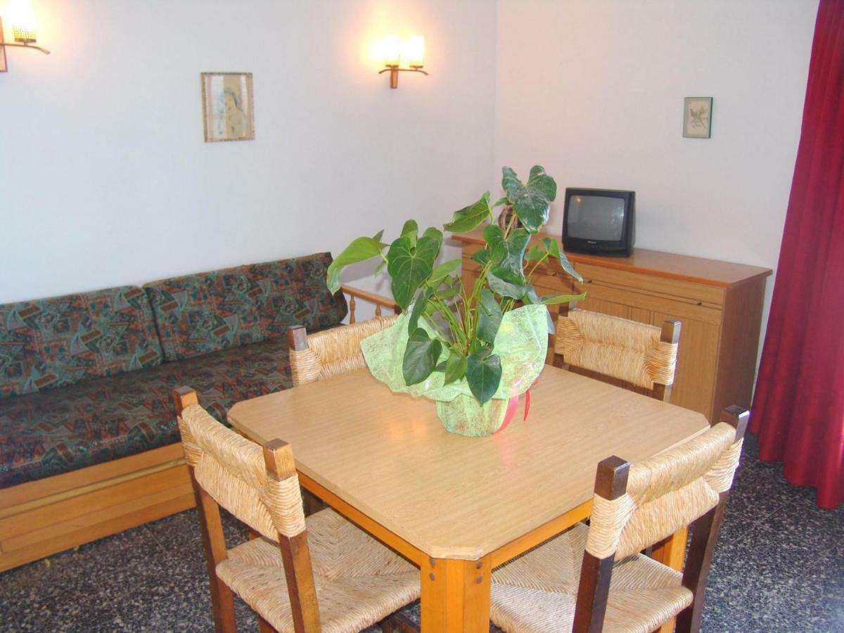 Aries Basic Apartment Salou Bagian luar foto
