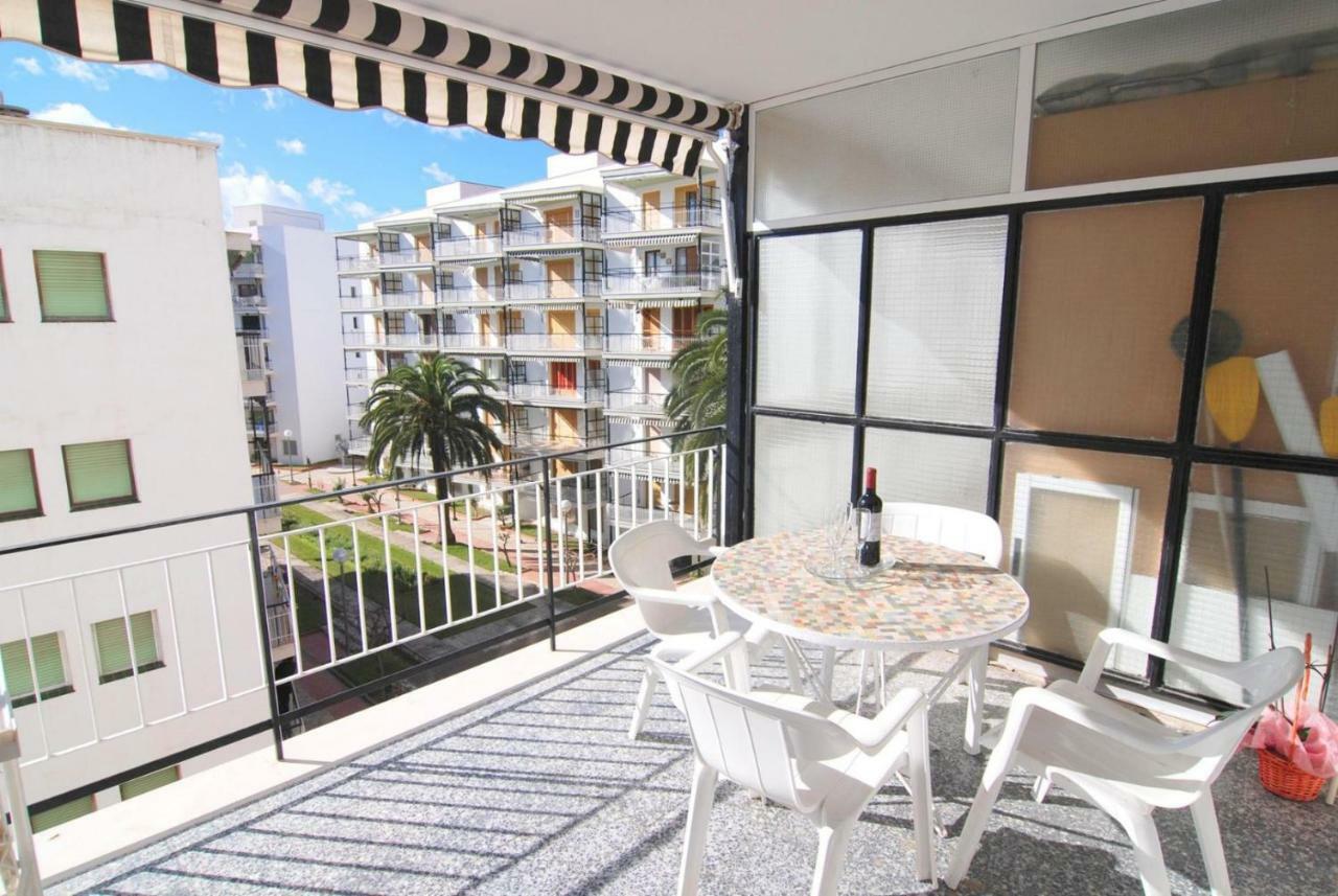 Aries Basic Apartment Salou Bagian luar foto